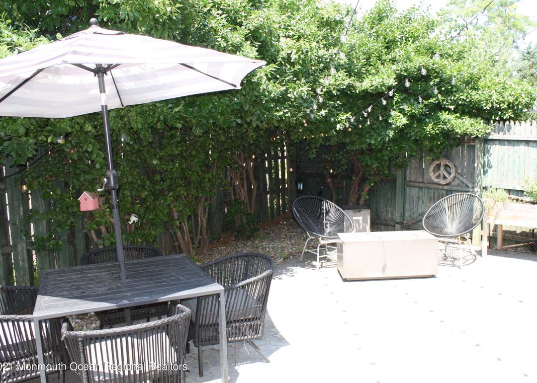 128 Marina Bay Ct, Highlands, NJ 07732