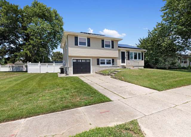 Property at 11 Mimosa Dr, North Cape May, NJ 08204, 3 beds, 1.5 baths