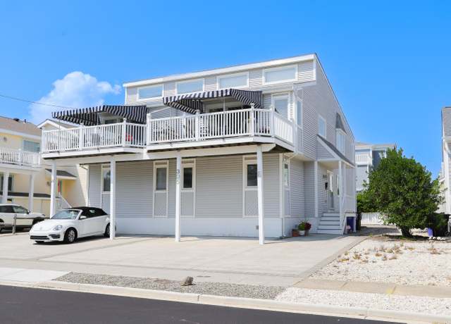 Property at 305 78th St Unit A, Avalon, NJ 08202, 4 beds, 2.5 baths