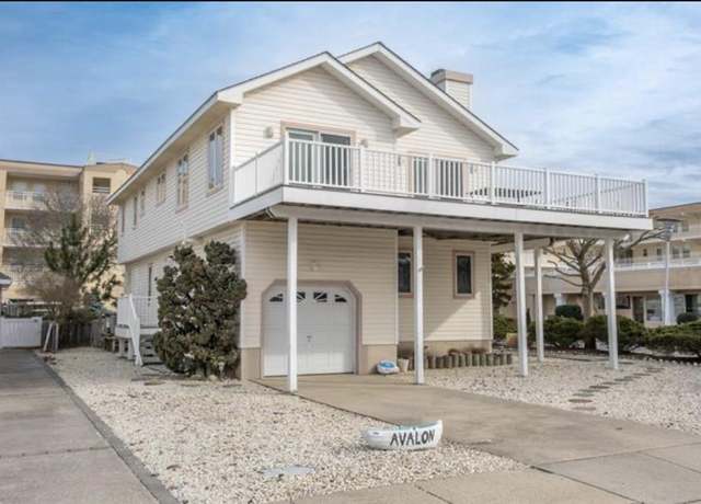 Property at 141 8th St, Avalon, NJ 08202, 4 beds, 2.5 baths