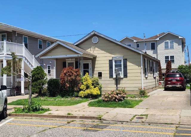 Property at 311 E Hildreth Ave, Wildwood, NJ 08260, 3 beds, 1 bath