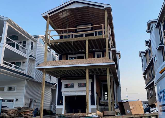 Property at 336 40th St, Sea Isle City, NJ 08243, 6 beds, 5.5 baths