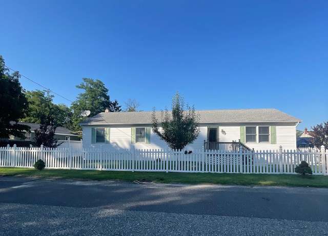 Property at 21 Locust Rd, Villas, NJ 08251, 4 beds, 2 baths