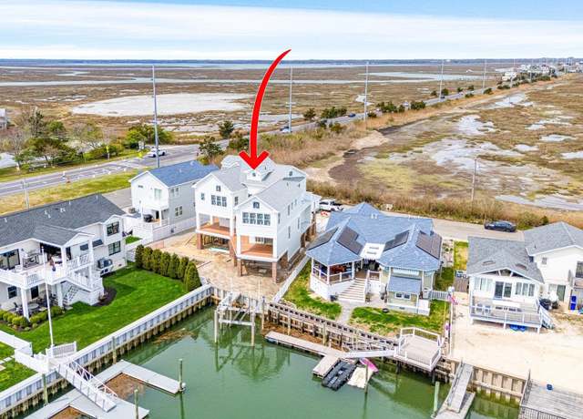 Property at 2 2nd Dr, Stone Harbor Manor, NJ 08247, 5 beds, 4.5 baths