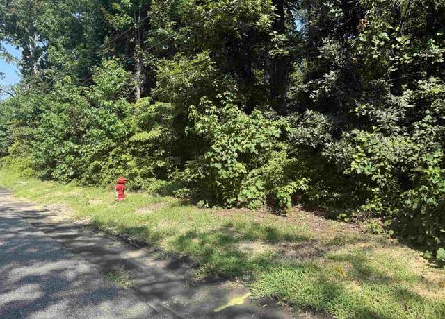 Property at 2 Shawmount Ave, Villas, NJ 08251
