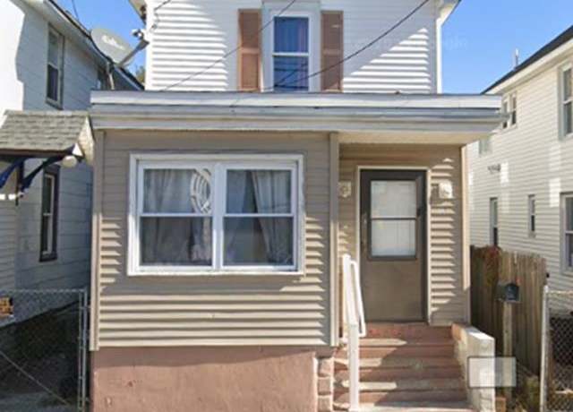 Property at 111 W Roberts Ave, Wildwood, NJ 08260, 4 beds, 1.5 baths