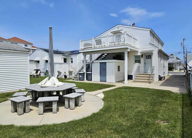 Property at 408 E 7th Ave, North Wildwood, NJ 08260, 6 beds, 2.5 baths