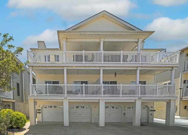 Property at 210 E Garfield Ave Unit B, Wildwood, NJ 08260, 3 beds, 2 baths