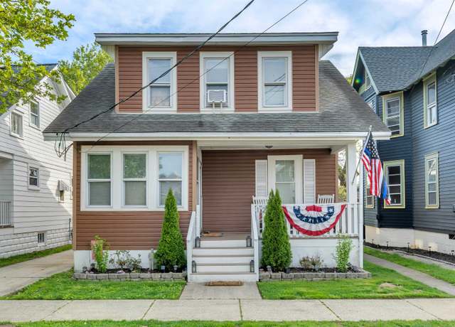 Property at 122 W Magnolia Ave, Wildwood, NJ 08260, 3 beds, 2 baths