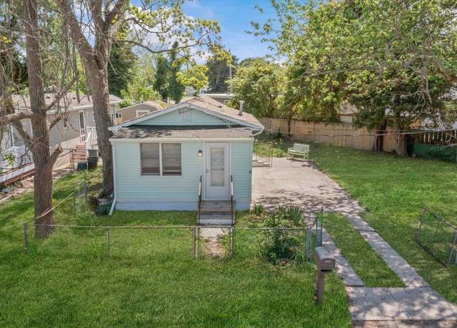 Property at 6 E Atlantic Ave, Villas, NJ 08251, 2 beds, 1 bath