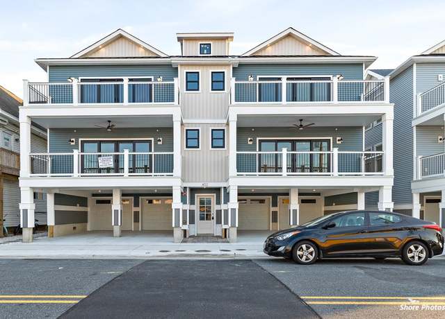 Property at 403 E Glenwood Ave #15, Wildwood, NJ 08260, 3 beds, 2.5 baths