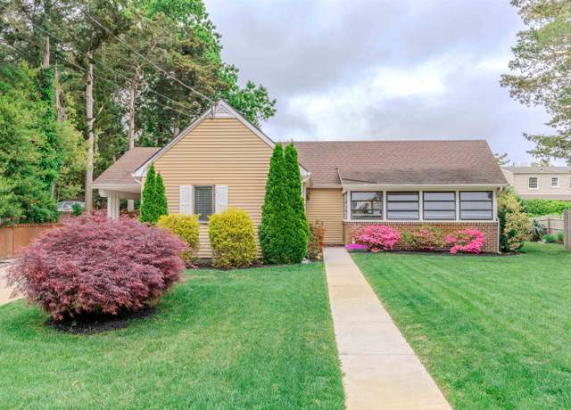 Property at 15 Seaview Ave, Beesleys Point, NJ 08223, 3 beds, 2 baths