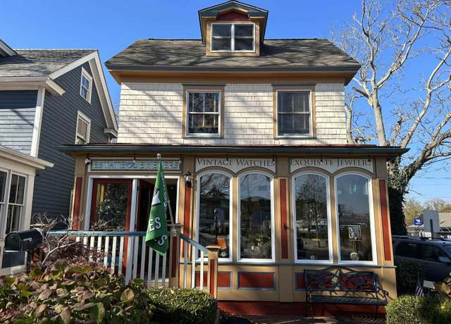 Property at 523 Lafayette St #2, Cape May, NJ 08204, 2 beds, 1 bath