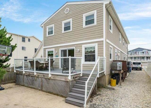 Property at 3614 Central Ave Unit West Unit, Sea Isle City, NJ 08243, 4 beds, 2 baths