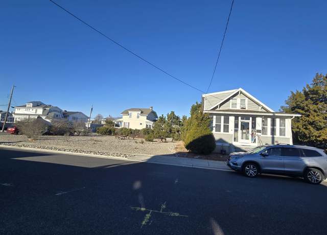 Property at 10039 Corinthian Dr, Stone Harbor, NJ 08247, 5 beds, 2 baths