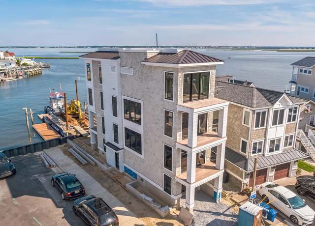 Property at 233 W 17th St, Ocean City, NJ 08226, 4 beds, 4.5 baths