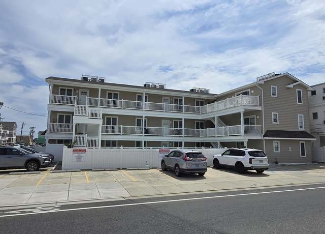 Property at 402 E 25th Ave #304, North Wildwood, NJ 08260, 2 beds, 1 bath