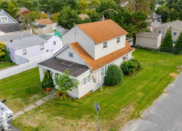 Property at 248 W Atlantic Ave, Villas, NJ 08251, 4 beds, 1 bath