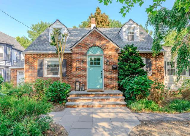 Property at 1126 Washington St, Cape May, NJ 08204, 4 beds, 2 baths