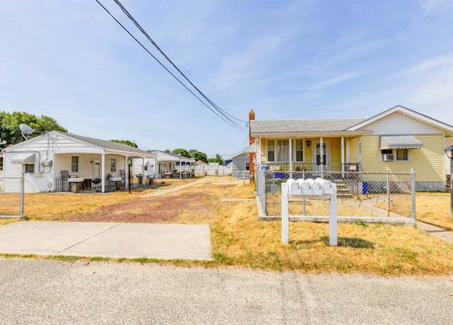 Property at 100 W Saint Johns Ave, Villas, NJ 08251, 5 beds, 4 baths
