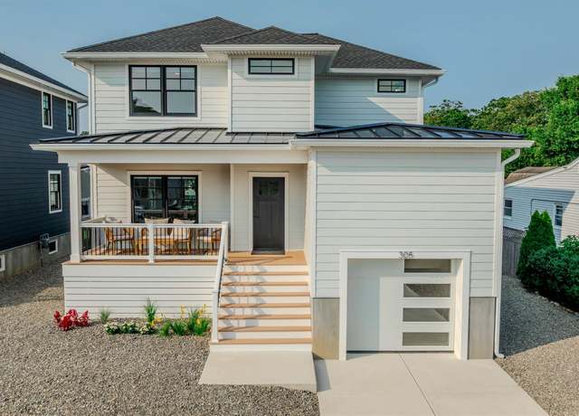 Property at 305 Oakdale Ave, Villas, NJ 08251, 4 beds, 4 baths
