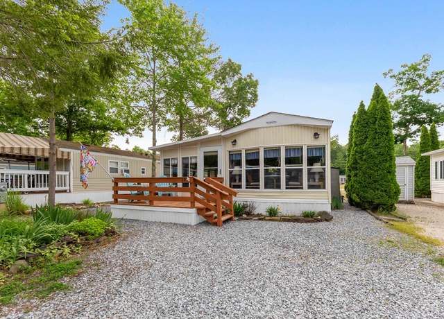 Property at 69 Magnolia Dr, Dennisville, NJ 08270, 2 beds, 1 bath
