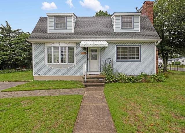 Property at 100 Oakdale Ave, Villas, NJ 08251-4417, 3 beds, 2 baths