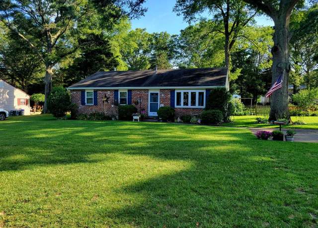 Property at 117 E Wildwood Ave, Cape May Court House, NJ 08210, 3 beds, 2 baths
