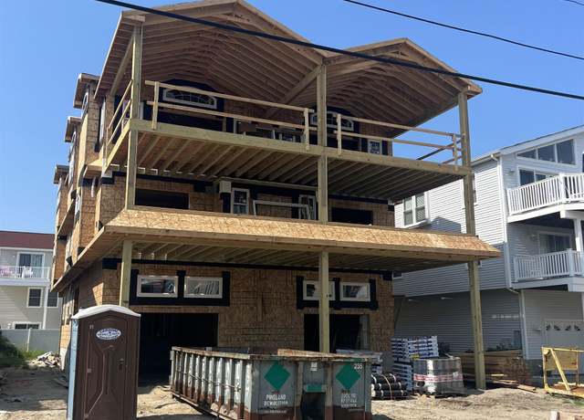 Property at 34 E 73rd St Unit East, Sea Isle City, NJ 08243, 6 beds, 5.5 baths