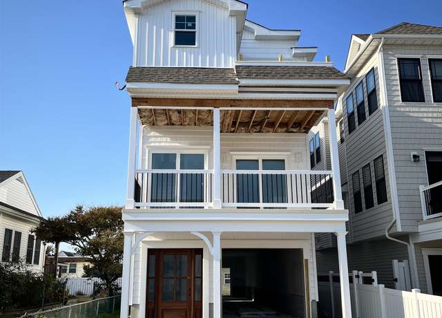 Property at 220 W 14th Ave, North Wildwood, NJ 08260, 5 beds, 3 baths