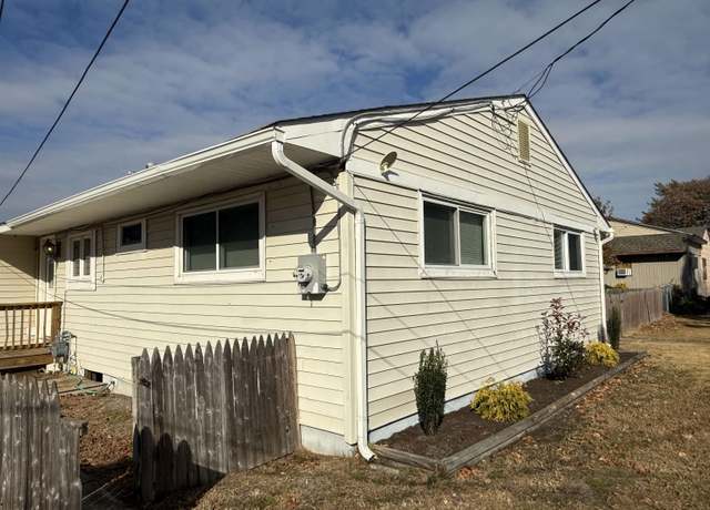 Property at 18 Cooper Dr, Somers Point, NJ 08244, 4 beds, 2 baths