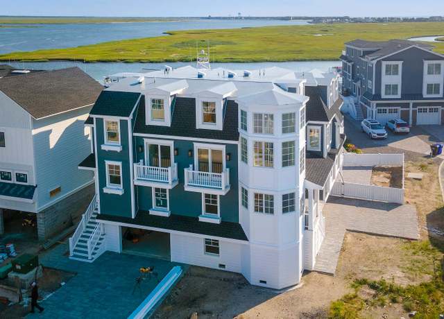 Property at 805 21st St #805, Avalon, NJ 08202, 6 beds, 6 baths