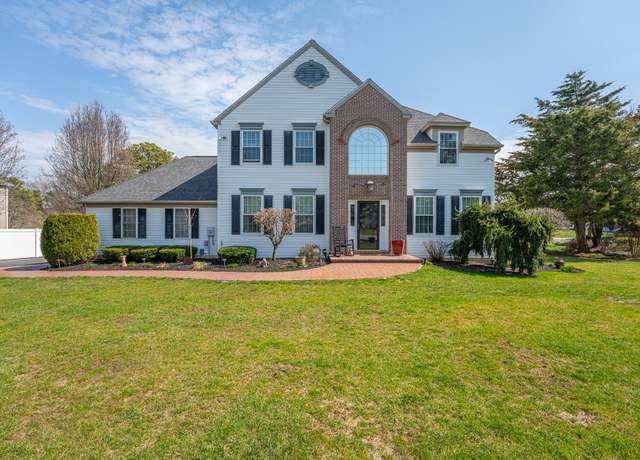 Property at 8 Deerfield Trl, Petersburg, NJ 08270, 4 beds, 2.5 baths