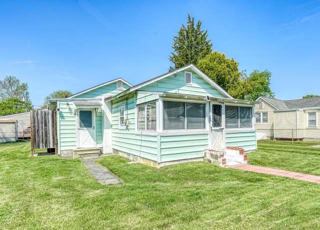 Property at 39 E Pacific Ave, Villas, NJ 08251, 3 beds, 1 bath