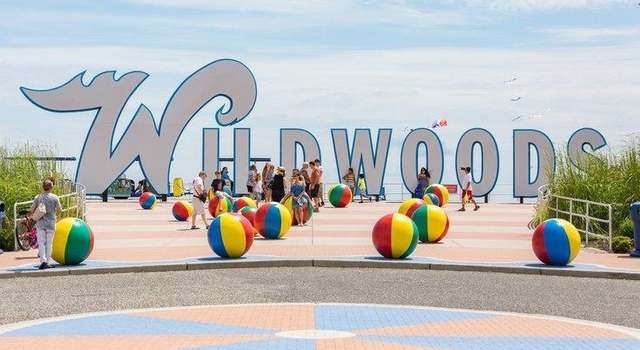 Photo of 304 W Roberts Ave, Wildwood, NJ 08260