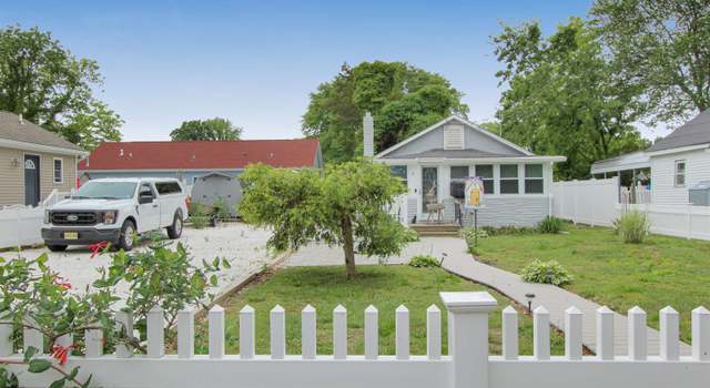 Photo of 8 W Bates Ave, Villas, NJ 08251