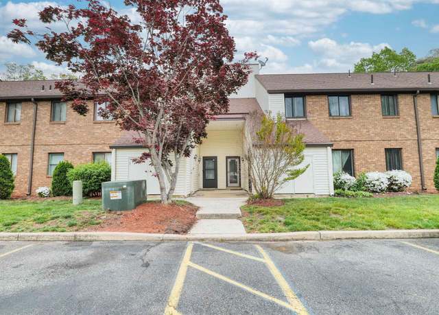 Property at 5 Country Cedar Ln #5, Egg Harbor Township, NJ 08234, 2 beds, 1 bath