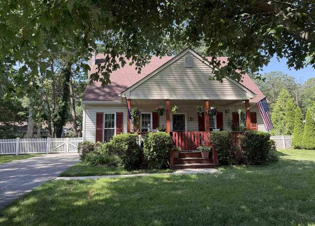 Property at 4 Carvel Ave, Galloway Township, NJ 08205, 3 beds, 2 baths