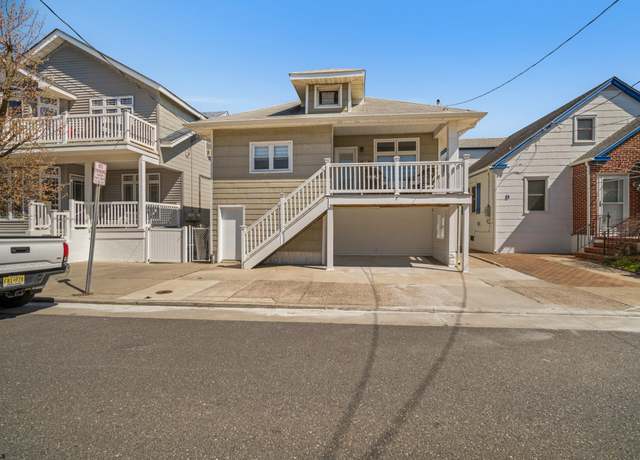 Property at 7 S Richards Ave, Ventnor, NJ 08406, 7 beds, 4 baths