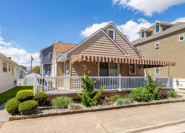 Property at 36 N Douglas Ave, Margate, NJ 08402, 4 beds, 2 baths