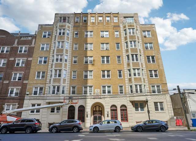Property at 37 S Iowa Ave #4E, Atlantic City, NJ 08401, 2 beds, 1 bath
