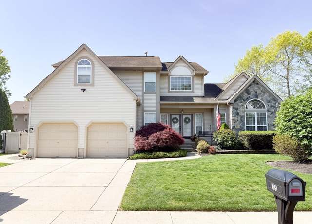 Property at 105 Iris Dr, Egg Harbor Township, NJ 08234, 3 beds, 3.5 baths