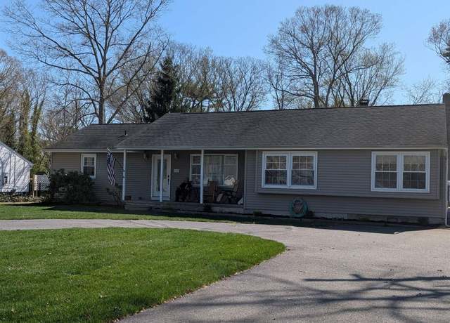 Property at 105 Florida Ave, Egg Harbor Township, NJ 08234, 4 beds, 2 baths