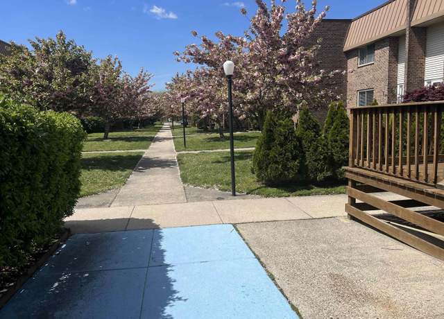 Property at 830 Marshall Ct Ct #830, Ventnor, NJ 08406, 2 beds, 1.5 baths