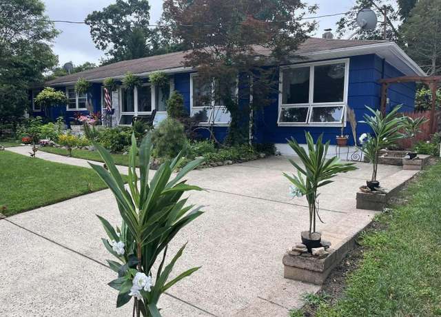 Property at 608 Revere Ave, Linwood, NJ 08221, 3 beds, 2.5 baths