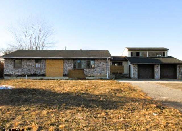 Property at 975 12th St, Hammonton, NJ 08037, 3 beds, 2 baths