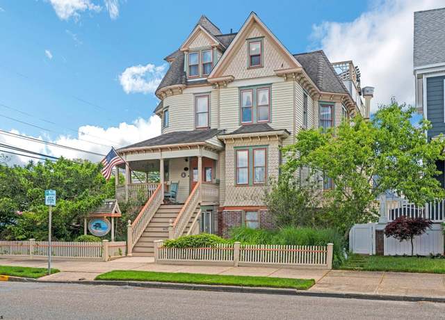 Property at 401 Wesley Ave, Ocean City, NJ 08226, 11 beds, 11 baths