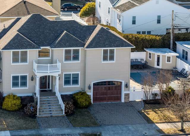 Property at 300 N Delavan Ave, Margate, NJ 08402, 5 beds, 3.5 baths