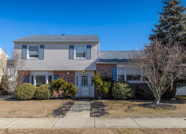 Property at 507 N Douglas Ave Ave, Margate, NJ 08402, 4 beds, 2.5 baths