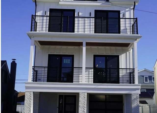 Property at 301 N Vendome Ave, Margate, NJ 08402, 5 beds, 4 baths